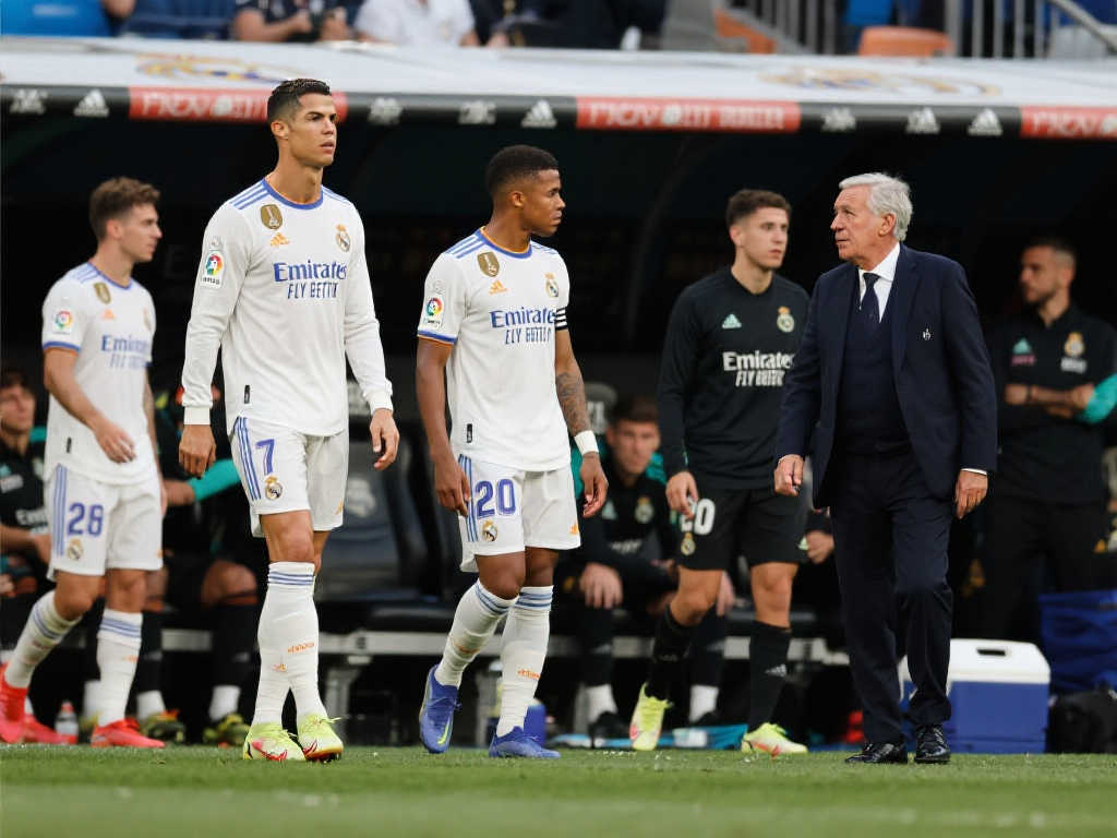 议为球队提 议为球队提